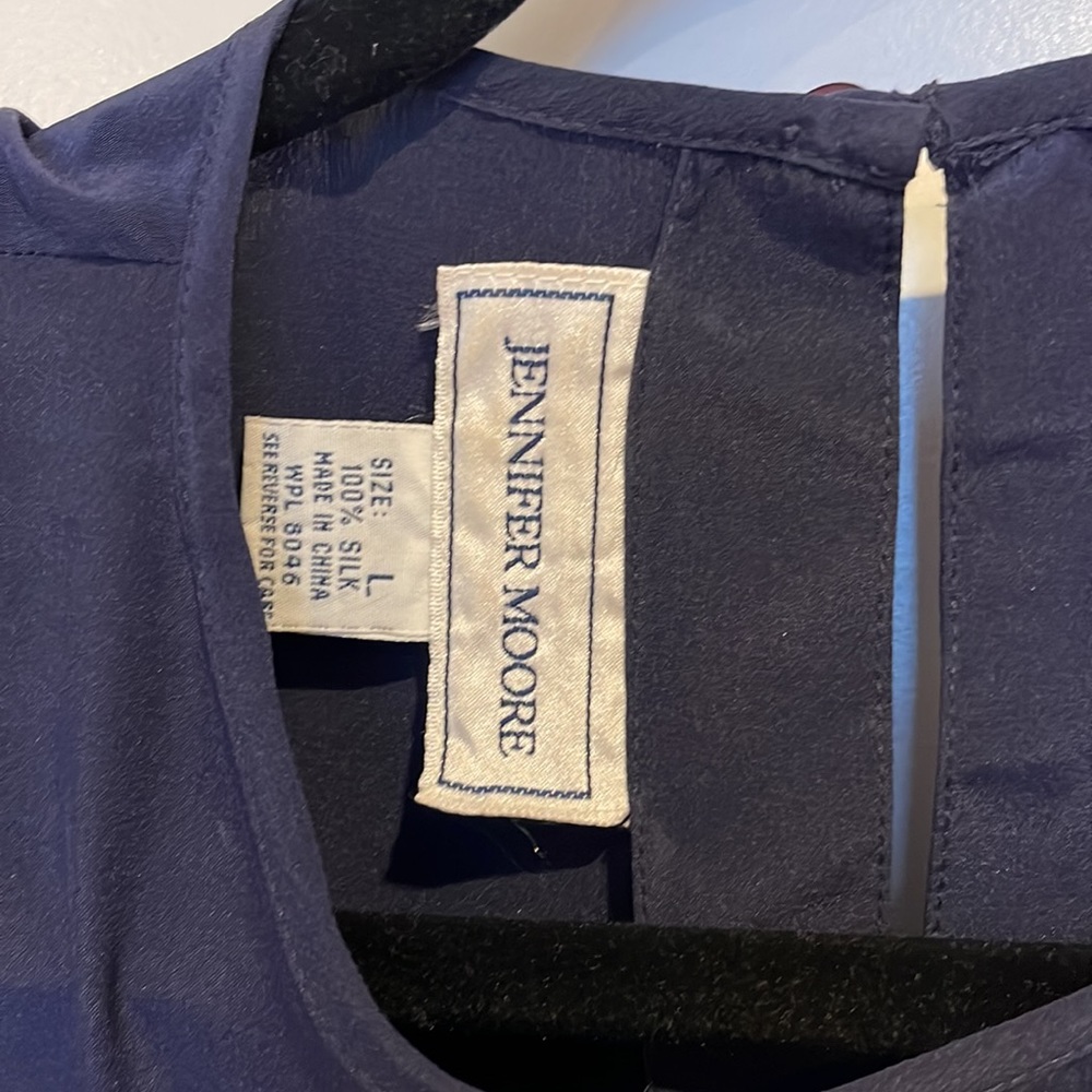 Jennifer Moore Navy Silk Top - Picture 3 of 6